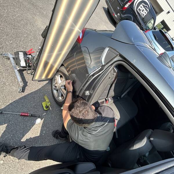 Glue pull PDR technique obstructed panel dent removal — Durham Ontario